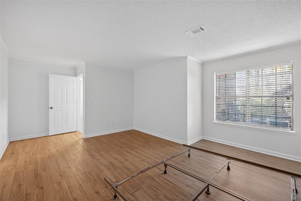 3 bedroom, 2 bathroom, 1,505 sq ft single family residence for sale at 201 Barrington Hills Drive, Atlanta, GA 30350 — photo 9