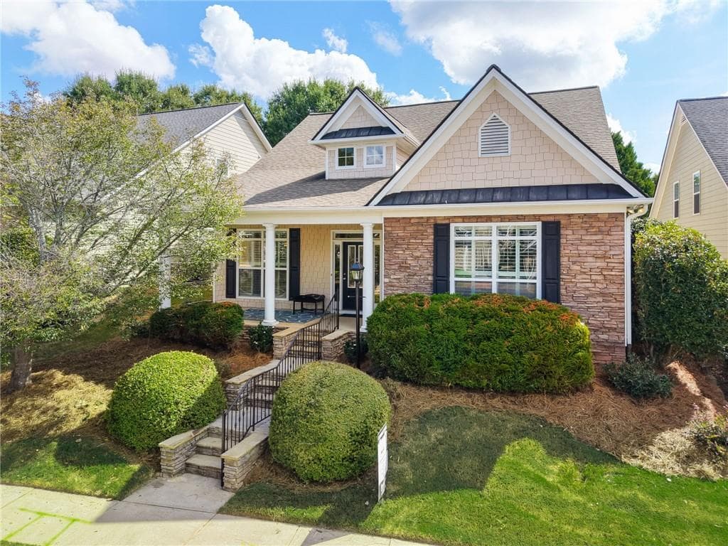 3 bedroom, 3 bathroom, 2,486 sq ft single family residence for sale at 3170 Warbler Way, Cumming, GA 30041 — photo 3