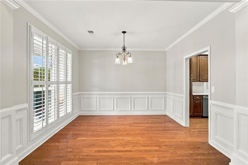 3 bedroom, 3 bathroom, 2,486 sq ft single family residence for sale at 3170 Warbler Way, Cumming, GA 30041 — photo 8