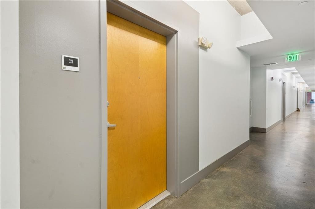 1 bedroom, 1 bathroom, 738 sq ft condominium for sale at 245 N Highland Avenue 321, Atlanta, GA 30307 — photo 6