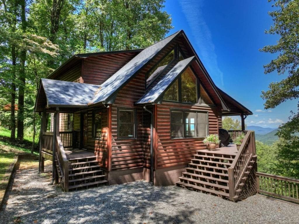 3 bedroom, 3 bathroom, 2,318 sq ft single family residence for sale at 917 Walnut Ridge, Ellijay, GA 30536