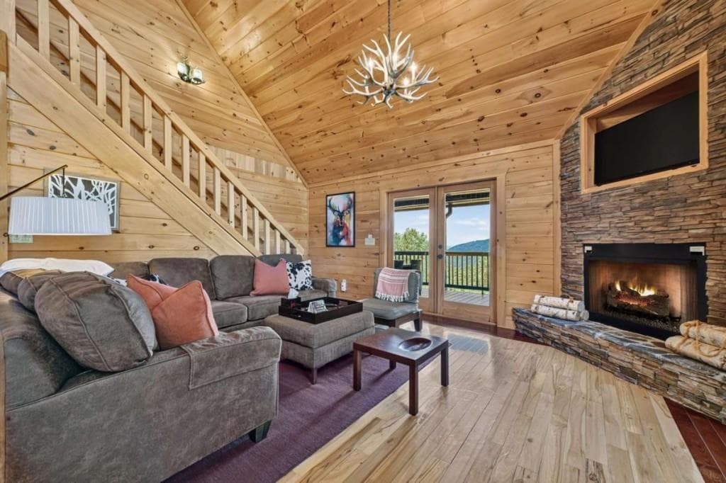 3 bedroom, 3 bathroom, 2,318 sq ft single family residence for sale at 917 Walnut Ridge, Ellijay, GA 30536 — photo 7
