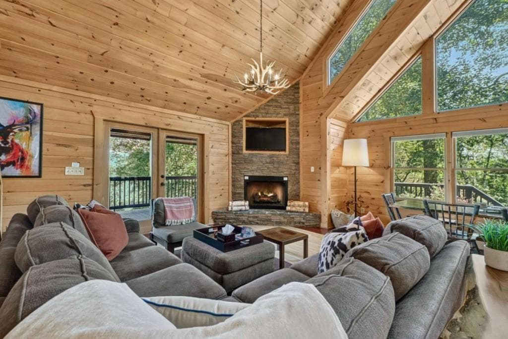 3 bedroom, 3 bathroom, 2,318 sq ft single family residence for sale at 917 Walnut Ridge, Ellijay, GA 30536 — photo 8