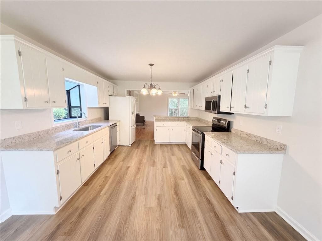 3 bedroom, 2 bathroom, 2,345 sq ft single family residence for sale at 3802 Claude Brewer Road, Loganville, GA 30052 — photo 8