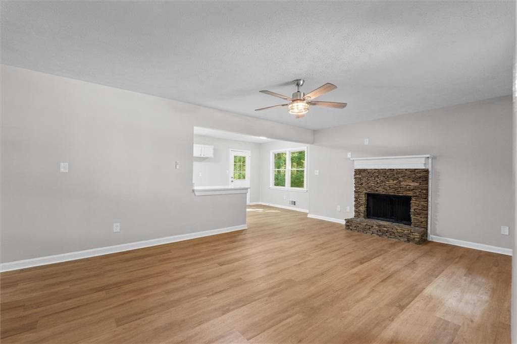 3 bedroom, 2 bathroom, 1,172 sq ft single family residence for sale at 356 Waterway Trail, Powder Springs, GA 30127 — photo 6