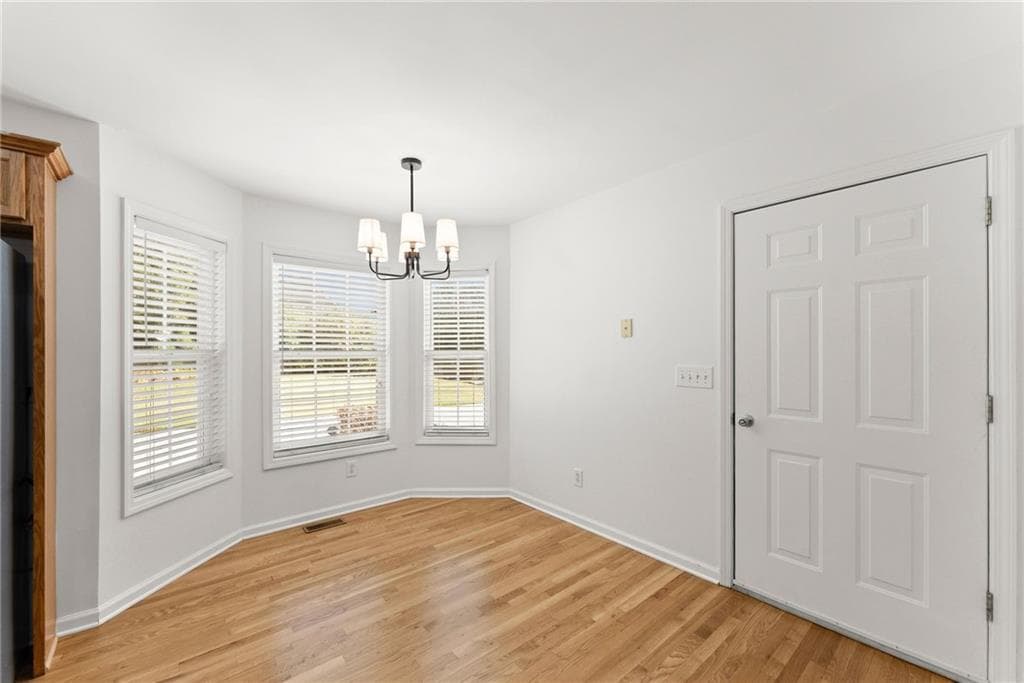 4 bedroom, 3 bathroom, 2,050 sq ft single family residence for sale at 4552 Mulberry Fields Lane, Auburn, GA 30011 — photo 4