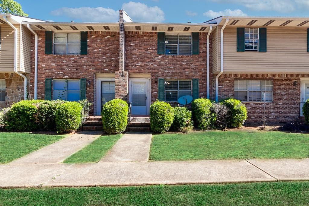 2 bedroom, 2 bathroom, 1,152 sq ft condominium for sale at 501 Carlton Road 2E, Palmetto, GA 30268 — photo 3