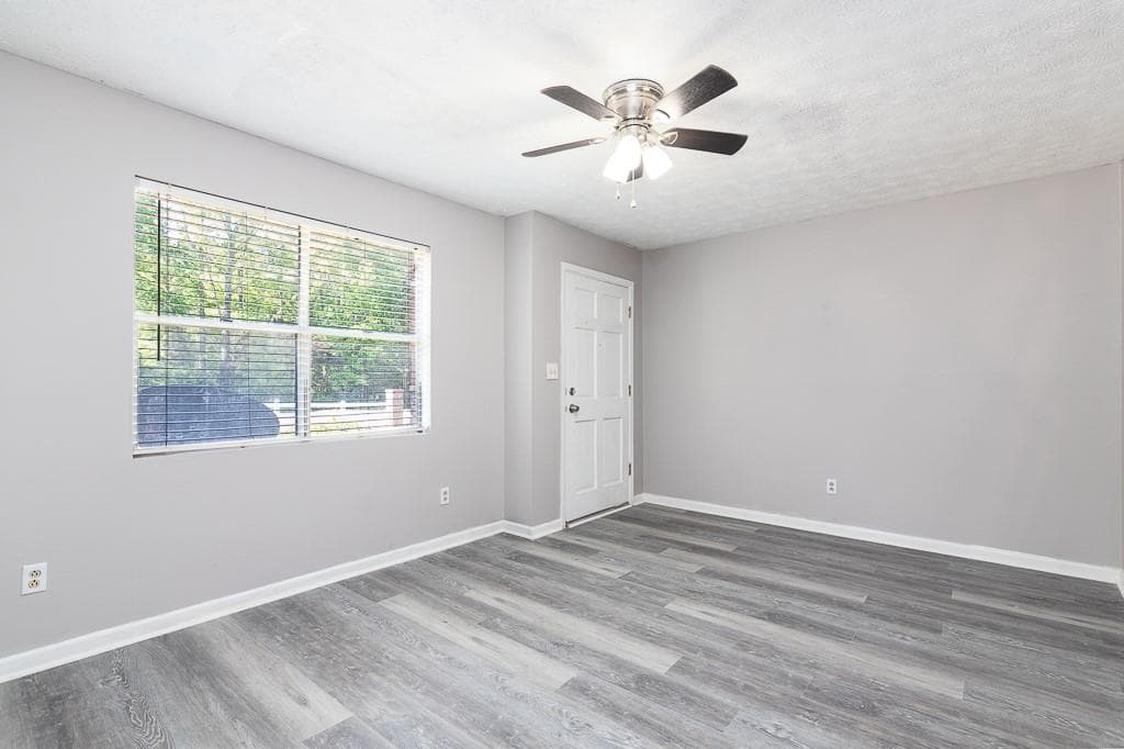 2 bedroom, 2 bathroom, 1,152 sq ft condominium for sale at 501 Carlton Road 2E, Palmetto, GA 30268 — photo 7