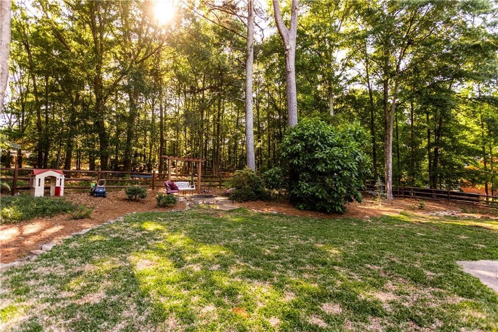 4 bedroom, 3 bathroom, 2,670 sq ft single family residence for sale at 931 Providence Lane, Monroe, GA 30656 — photo 6