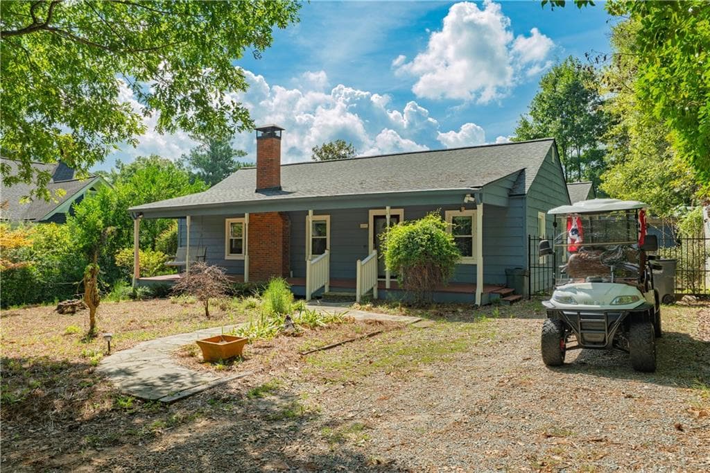 3 bedroom, 2 bathroom, 2,160 sq ft single family residence for sale at 4490 Dallas Street, Acworth, GA 30101