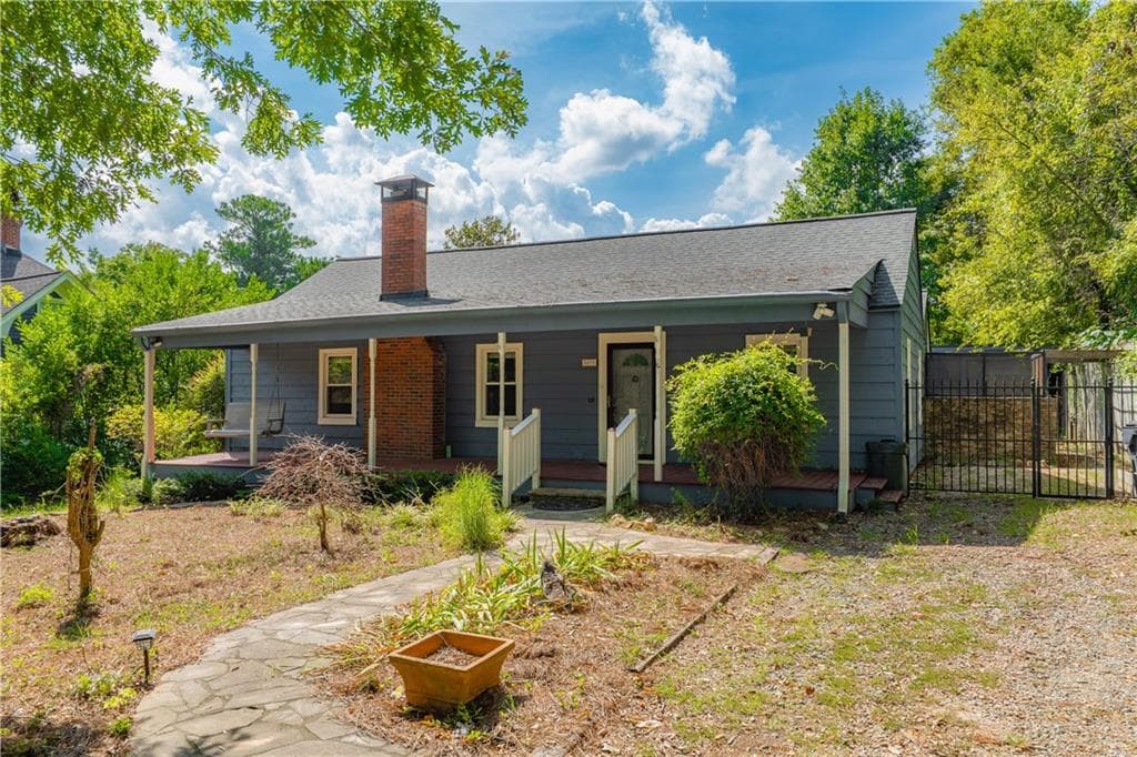 3 bedroom, 2 bathroom, 2,160 sq ft single family residence for sale at 4490 Dallas Street, Acworth, GA 30101 — photo 5