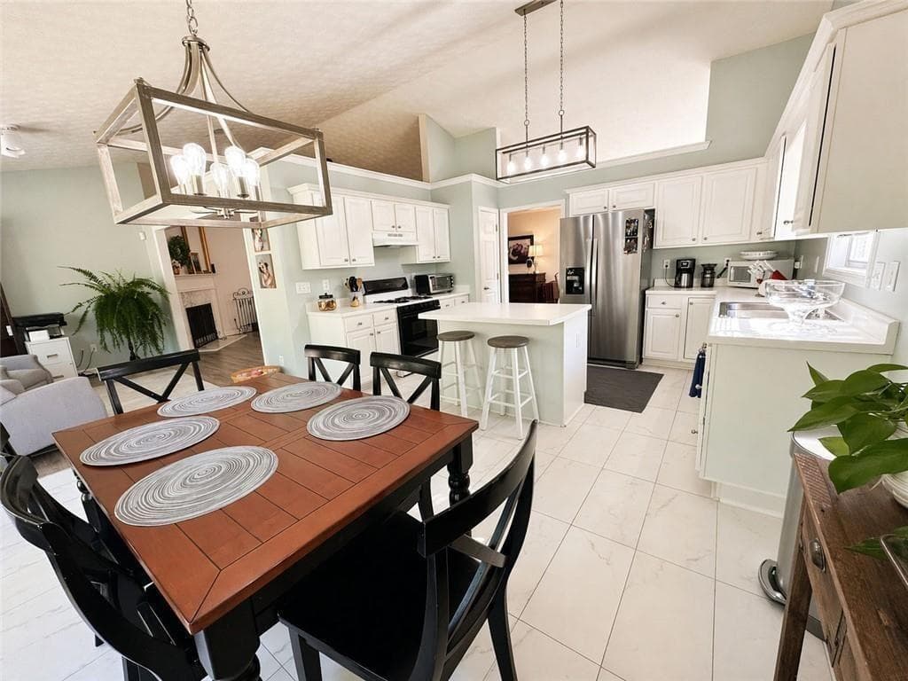 4 bedroom, 2 bathroom, 2,876 sq ft single family residence for sale at 2263 Hansford Pass, Buford, GA 30519 — photo 4