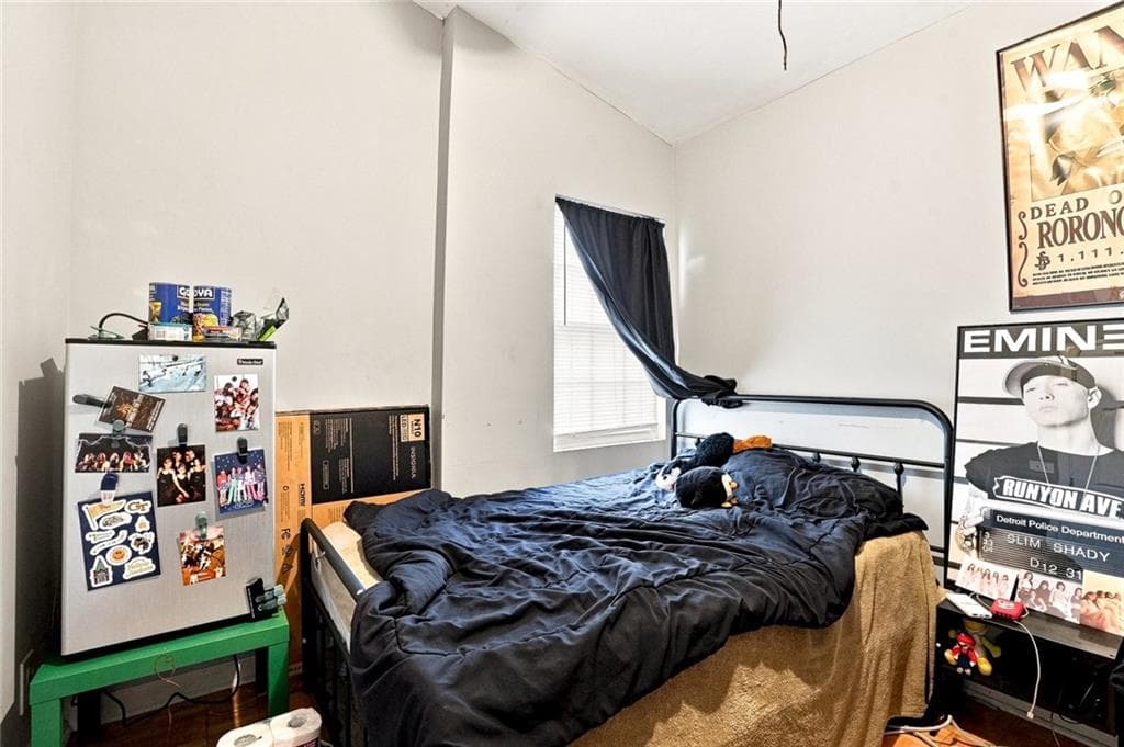 5 bedroom, 3 bathroom, 1,301 sq ft single family residence for sale at 1039 Hampton Street, Atlanta, GA 30318 — photo 9