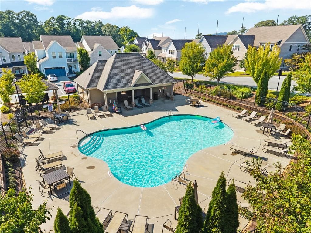 4 bedroom, 4 bathroom, 3,272 sq ft single family residence under contract at 124 Senna Street, Marietta, GA 30064 — photo 9