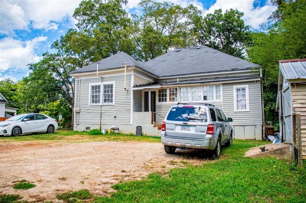 3 bedroom, 2 bathroom, 1,764 sq ft condominium under contract at 201 Austin Avenue, Carrollton, GA 30117 — photo 9