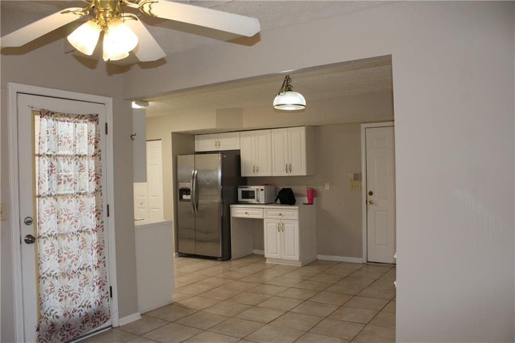 4 bedroom, 3 bathroom, 1,921 sq ft single family residence under contract at 1436 Glynview Circle, Lawrenceville, GA 30043 — photo 5