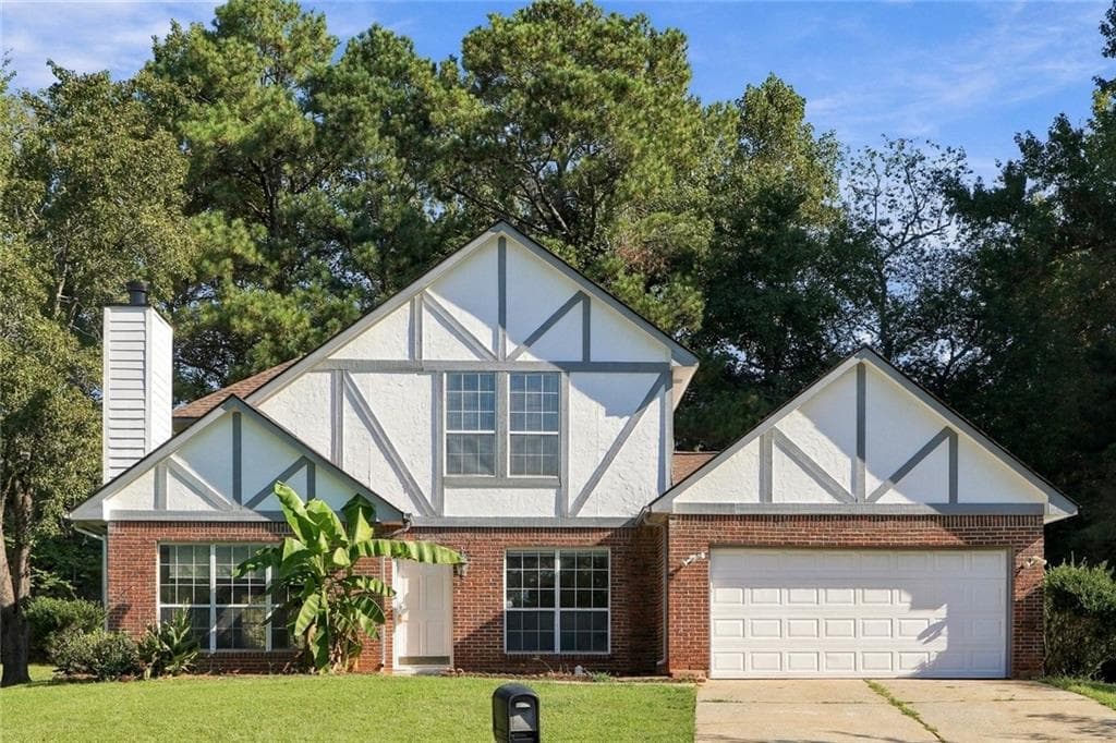 4 bedroom, 3 bathroom, 1,850 sq ft single family residence for rent at 10870 Willow Meadow Circle, Alpharetta, GA 30022 for $2,550 a month — photo 1 of 25