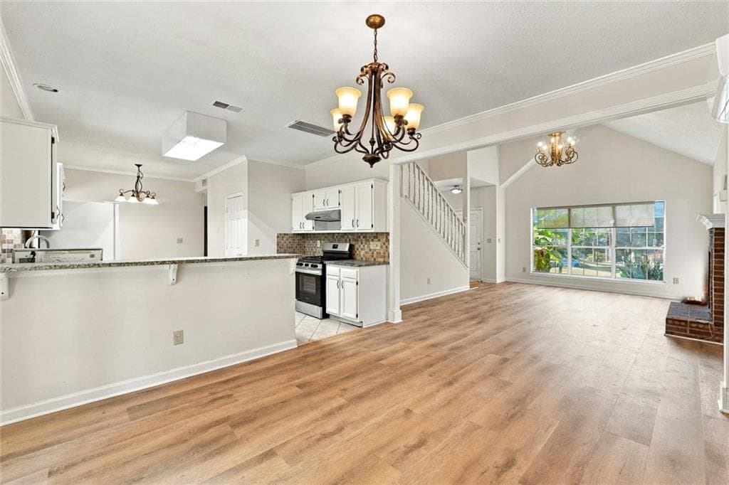 4 bedroom, 3 bathroom, 1,850 sq ft single family residence for rent at 10870 Willow Meadow Circle, Alpharetta, GA 30022 for $2,550 a month — photo 9