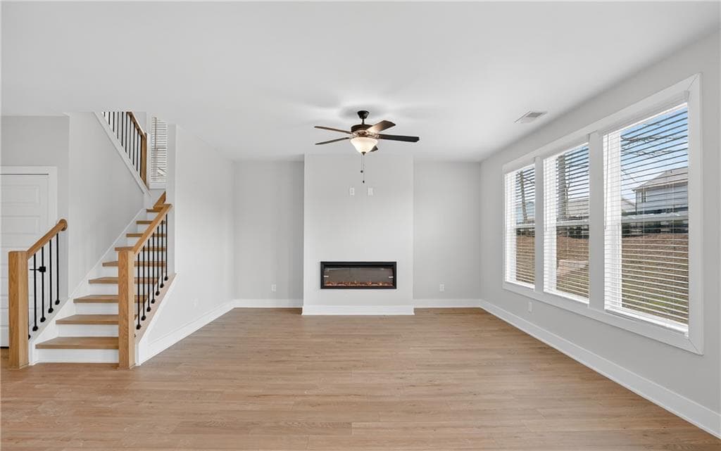 5 bedroom, 4 bathroom, 2,580 sq ft single family residence for sale at 5081 Tower View Trail, Snellville, GA 30039 — photo 4
