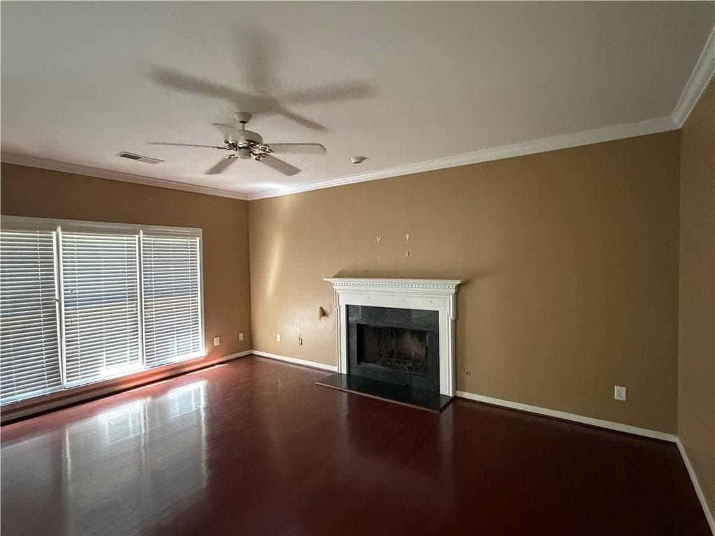 4 bedroom, 3 bathroom, 2,418 sq ft single family residence for sale at 11660 Vista Forest Drive, Alpharetta, GA 30005 — photo 2