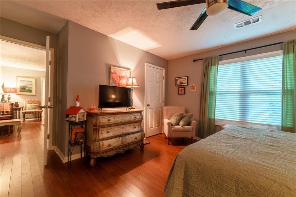 3 bedroom, 2 bathroom, 1,362 sq ft single family residence for sale at 2674 SARDIS Drive, Buford, GA 30519 — photo 9