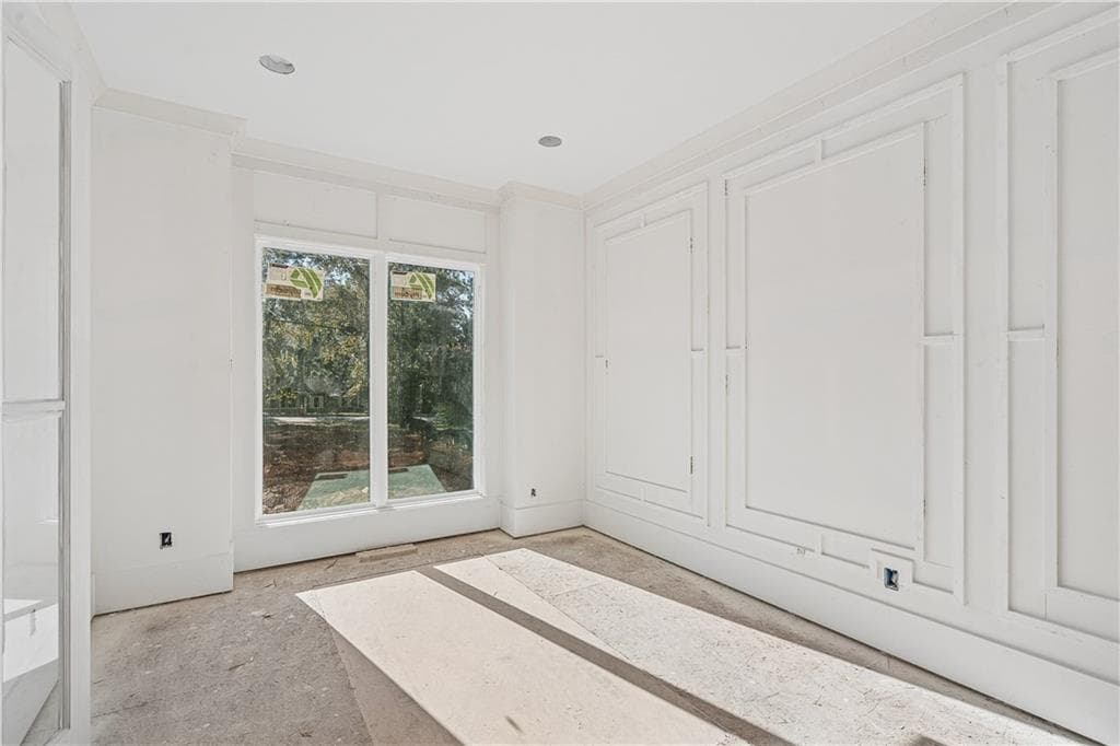 5 bedroom, 6 bathroom, 5,600 sq ft single family residence for sale at 1728 Plunketts Road, Buford, GA 30519 — photo 8
