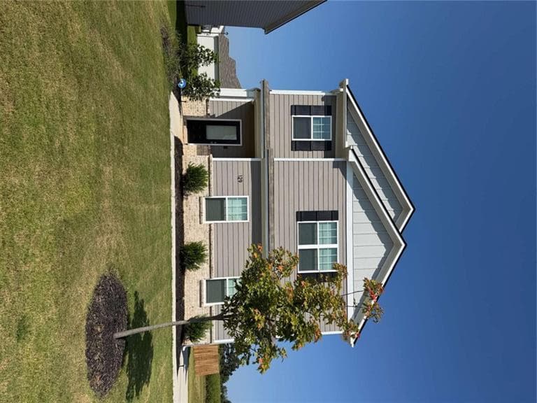 4 bedroom, 3 bathroom, 1 sq ft single family residence for sale at 129 Avondale Boulevard, Conyers, GA 30013 — photo 3