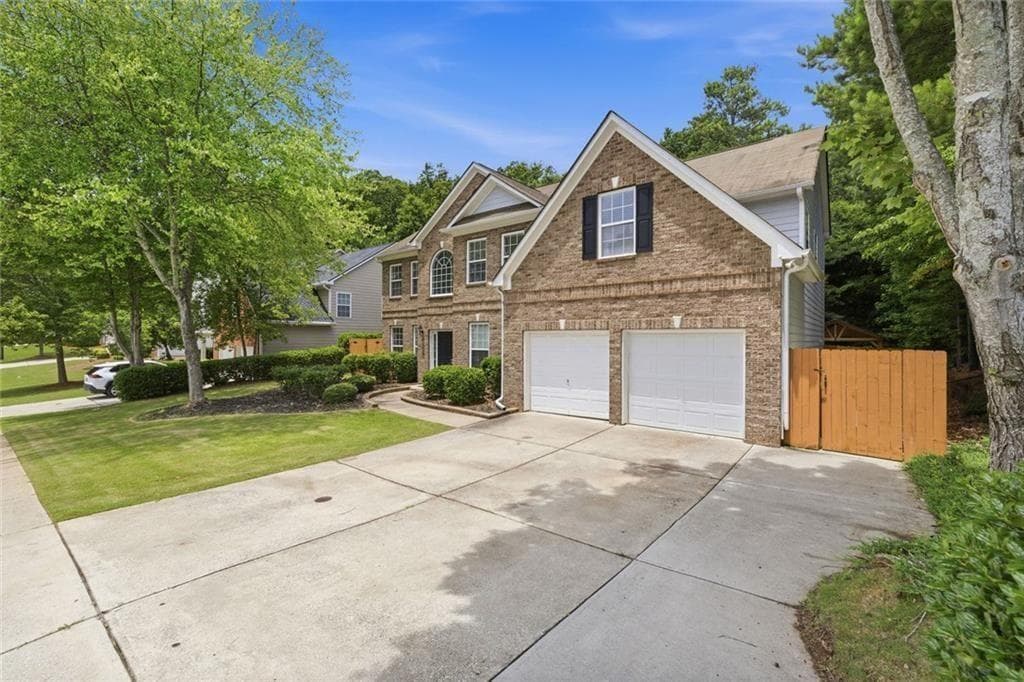4 bedroom, 4 bathroom, 3,822 sq ft single family residence for sale at 5835 Buckner Creek Drive, Mableton, GA 30126 — photo 2