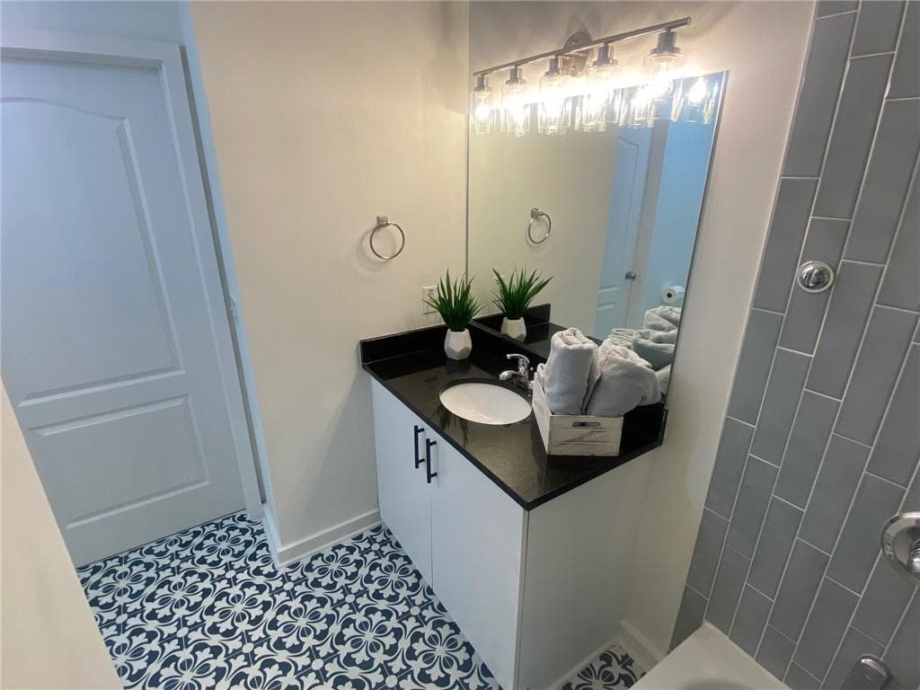 2 bedroom, 2 bathroom, 1,166 sq ft condominium for rent at 390 17th Street 2011, Atlanta, GA 30363 for $2,700 a month — photo 6