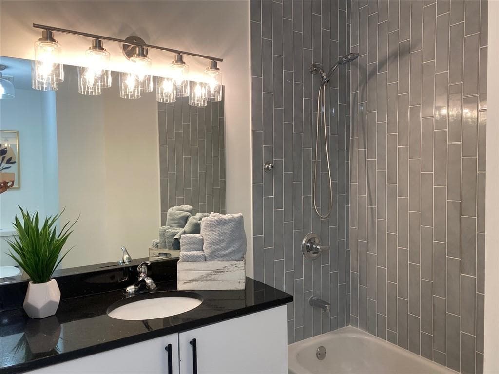 2 bedroom, 2 bathroom, 1,166 sq ft condominium for rent at 390 17th Street 2011, Atlanta, GA 30363 for $2,700 a month — photo 8