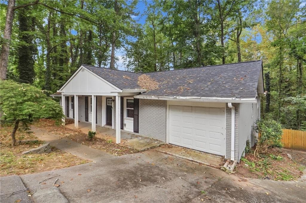 4 bedroom, 2 bathroom, 2,330 sq ft single family residence for sale at 142 Learner Court, Marietta, GA 30060 — photo 3