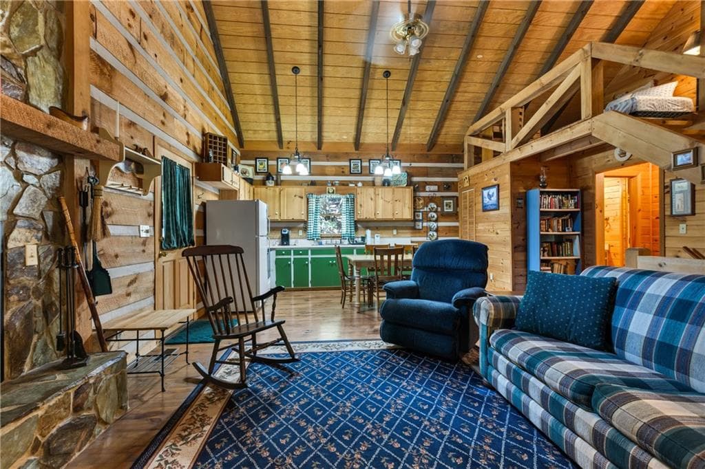 2 bedroom, 2 bathroom, 1,872 sq ft single family residence for sale at 326 Honeysuckle Way, Blue Ridge, GA 30513 — photo 7