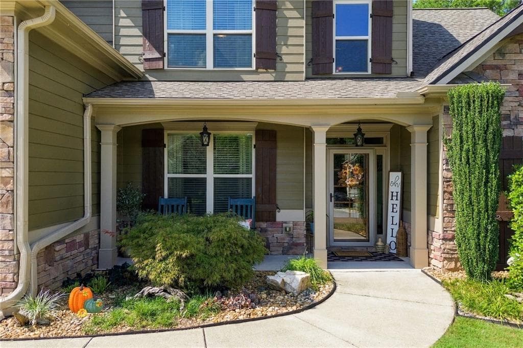 4 bedroom, 3 bathroom, 2,350 sq ft single family residence for sale at 257 S Mountain Brook Way, Ball Ground, GA 30107 — photo 3