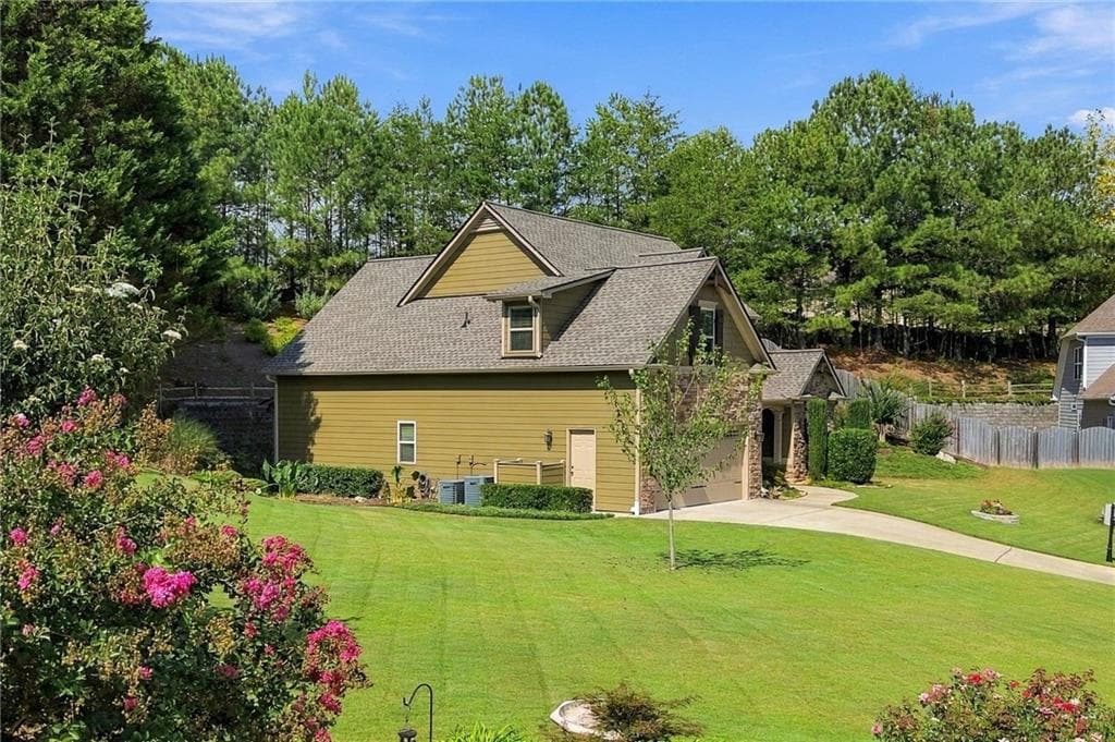 4 bedroom, 3 bathroom, 2,350 sq ft single family residence for sale at 257 S Mountain Brook Way, Ball Ground, GA 30107 — photo 4