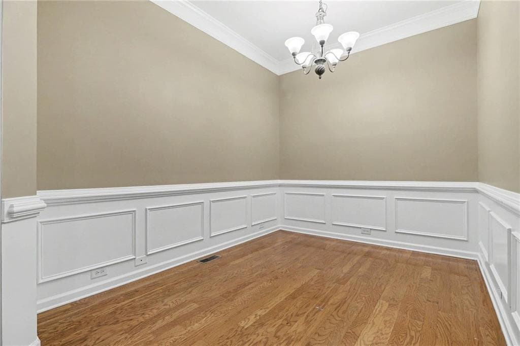 3 bedroom, 4 bathroom, 2,672 sq ft townhouse for sale at 3433 Kiveton Drive, Peachtree Corners, GA 30092 — photo 10