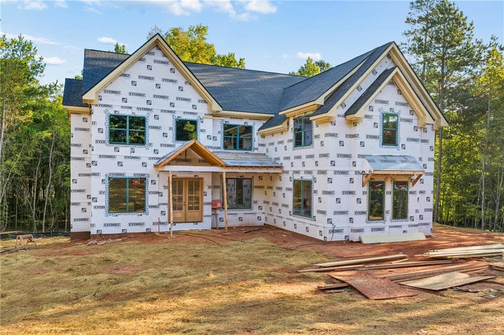 5 bedroom, 5 bathroom, 3,390 sq ft single family residence for sale at 549 Antrim Glen Drive, Hoschton, GA 30548 — photo 3