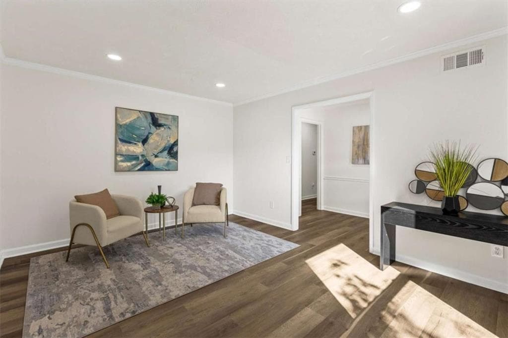 3 bedroom, 2 bathroom, 1,548 sq ft single family residence for sale at 4424 Carriage Trl, Stone Mountain, GA 30083 — photo 5