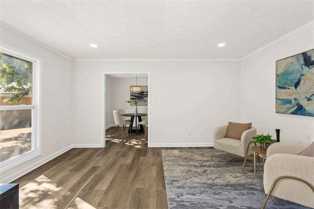 3 bedroom, 2 bathroom, 1,548 sq ft single family residence for sale at 4424 Carriage Trl, Stone Mountain, GA 30083 — photo 7