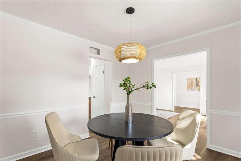 3 bedroom, 2 bathroom, 1,548 sq ft single family residence for sale at 4424 Carriage Trl, Stone Mountain, GA 30083 — photo 10