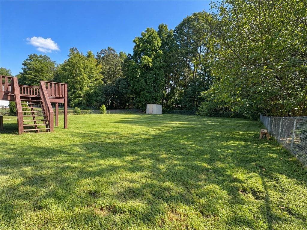 5 bedroom, 3 bathroom, 2,424 sq ft single family residence for rent at 154 Camden Woods Drive, Dallas, GA 30157 for $2,900 a month — photo 3