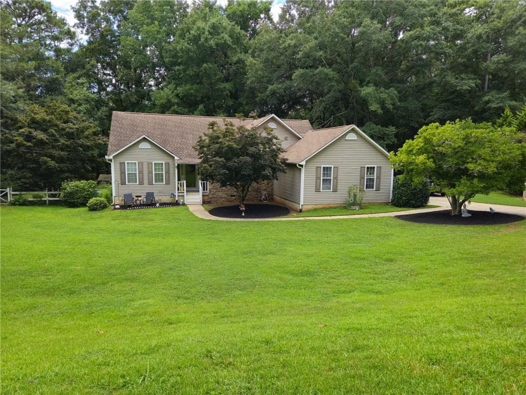 4 bedroom, 2 bathroom, 2,264 sq ft single family residence for sale at 115 Laney Court, Mcdonough, GA 30252