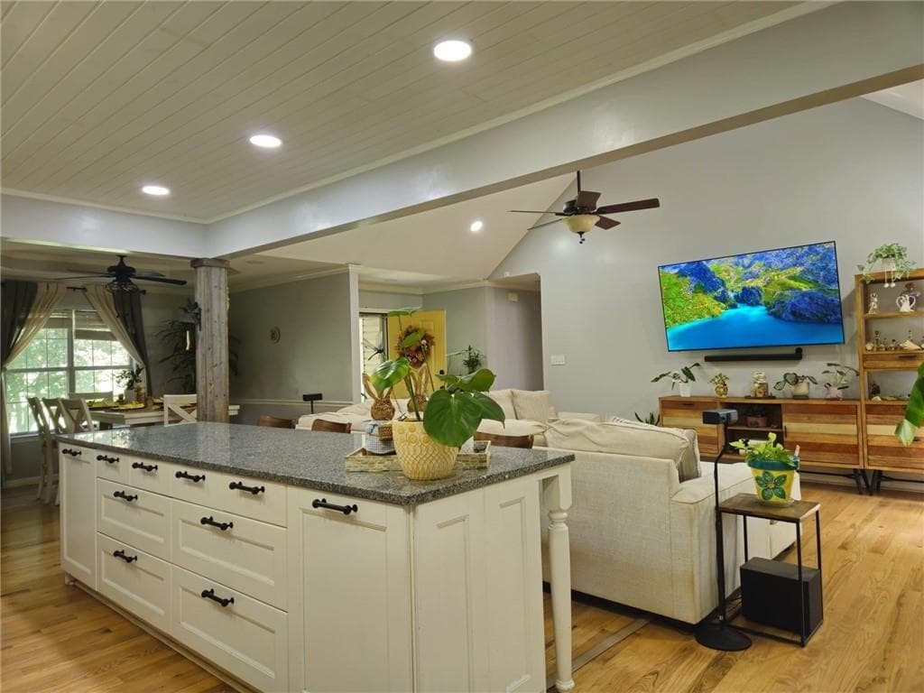 4 bedroom, 2 bathroom, 2,264 sq ft single family residence for sale at 115 Laney Court, Mcdonough, GA 30252 — photo 7