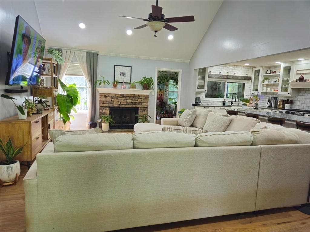 4 bedroom, 2 bathroom, 2,264 sq ft single family residence for sale at 115 Laney Court, Mcdonough, GA 30252 — photo 10