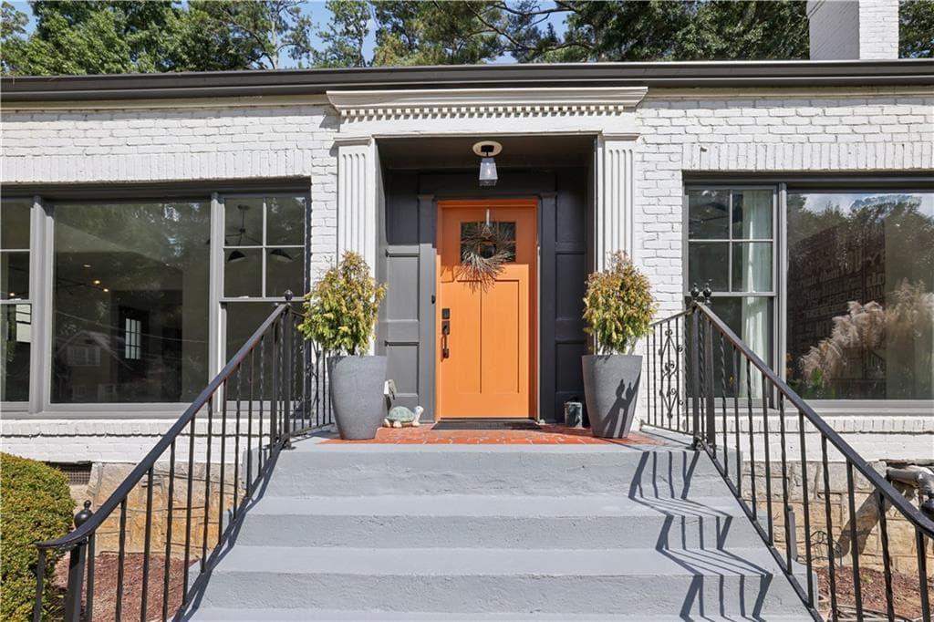 4 bedroom, 3 bathroom, 2,756 sq ft single family residence for rent at 1320 Pasadena Avenue, Atlanta, GA 30306 for $7,000 a month — photo 2