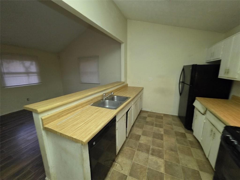 3 bedroom, 2 bathroom, 1,276 sq ft single family residence under contract at 4481 Abernathy Drive, Snellville, GA 30039 — photo 4