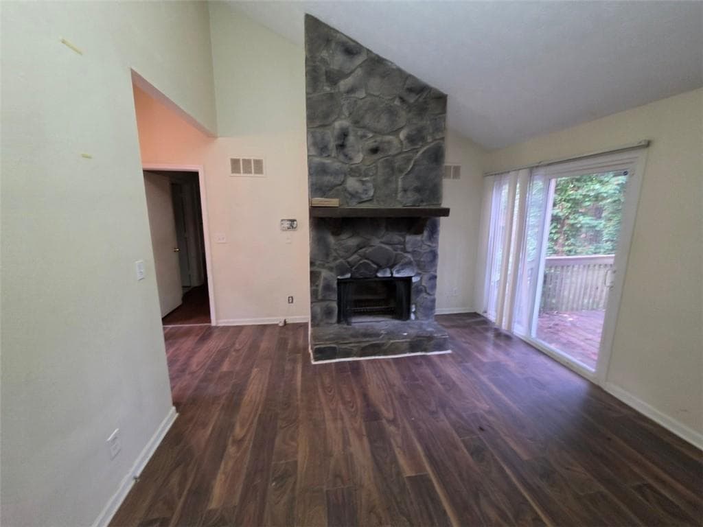 3 bedroom, 2 bathroom, 1,276 sq ft single family residence under contract at 4481 Abernathy Drive, Snellville, GA 30039 — photo 6