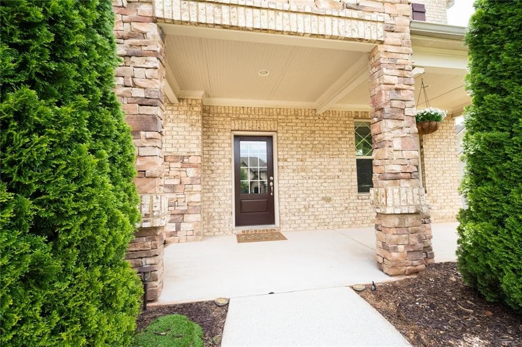 5 bedroom, 5 bathroom, 4,144 sq ft single family residence for rent at 1451 Torrington Drive, Auburn, GA 30011 for $3,450 a month — photo 4