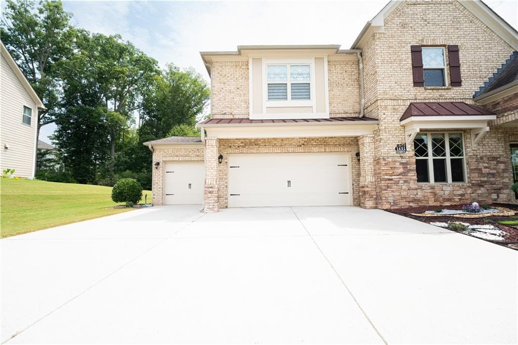 5 bedroom, 5 bathroom, 4,144 sq ft single family residence for rent at 1451 Torrington Drive, Auburn, GA 30011 for $3,450 a month — photo 2