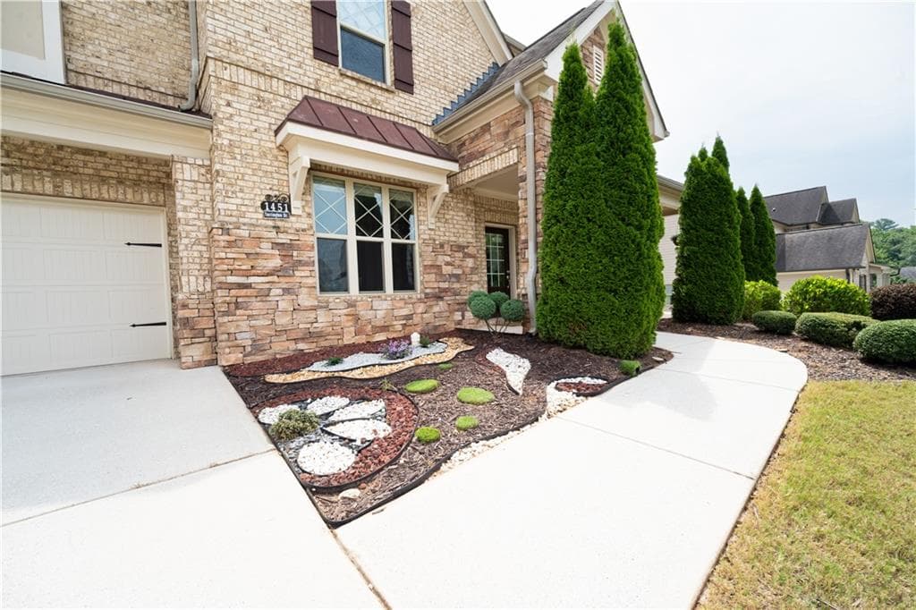 5 bedroom, 5 bathroom, 4,144 sq ft single family residence for rent at 1451 Torrington Drive, Auburn, GA 30011 for $3,450 a month — photo 3