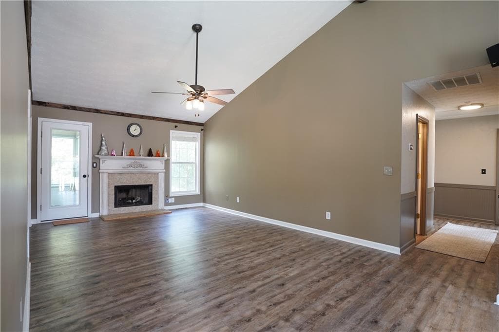 5 bedroom, 3 bathroom, 2,039 sq ft single family residence for sale at 3362 Miller Creek Court, Buford, GA 30519 — photo 7